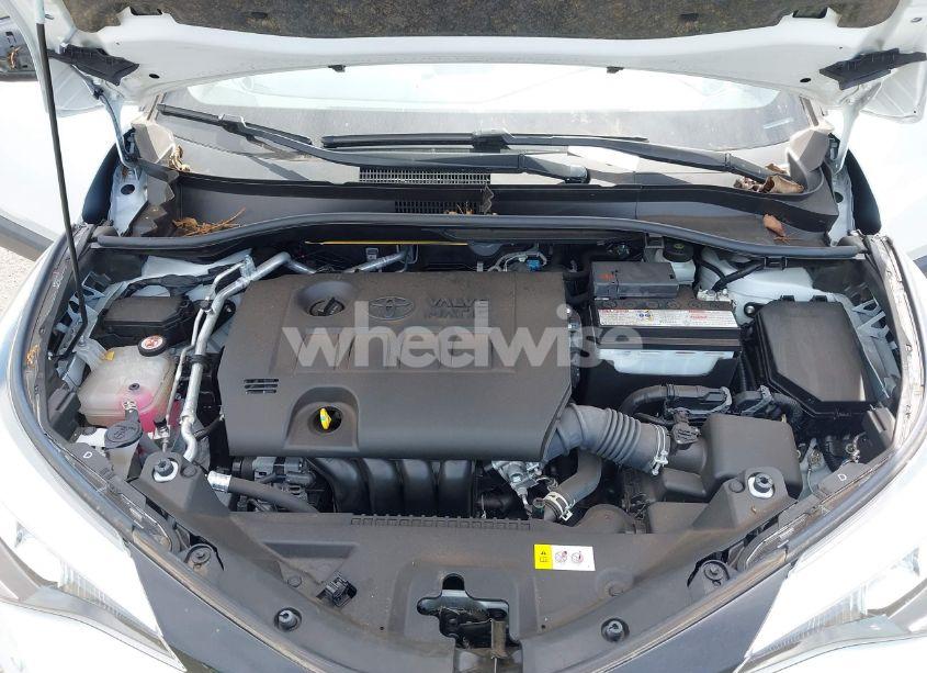 Photo 10 of 2022 Toyota C-hr XLE (VIN JTNKHMBX3N1134369)