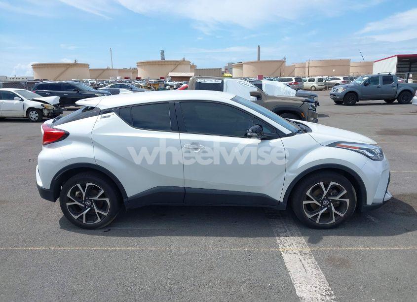 Photo 13 of 2022 Toyota C-hr XLE (VIN JTNKHMBX3N1134369)