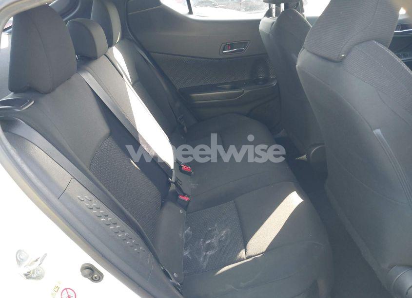 Photo 8 of 2018 Toyota C-hr XLE PREMIUM (VIN JTNKHMBX5J1007391)