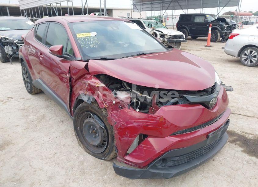 2019 Toyota C-hr LE (VIN JTNKHMBX5K1053787) main photo
