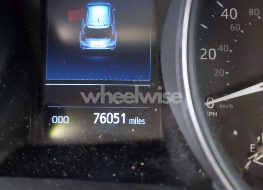 Photo 15 of 2019 Toyota C-hr LE (VIN JTNKHMBX5K1053787)