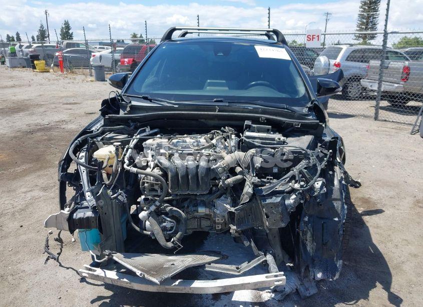 Photo 13 of 2019 Toyota C-hr LE (VIN JTNKHMBX5K1059637)