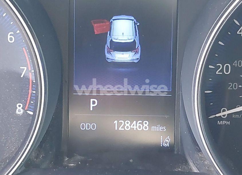 Photo 16 of 2019 Toyota C-hr LE (VIN JTNKHMBX5K1059637)