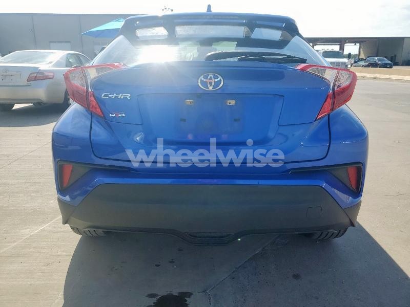 Photo 5 of 2020 TOYOTA C-HR XLE (VIN JTNKHMBX6L1083351)