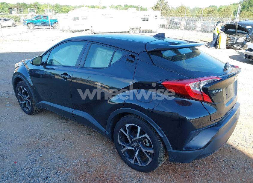 Photo 3 of 2020 Toyota C-hr XLE (VIN JTNKHMBX6L1085990)