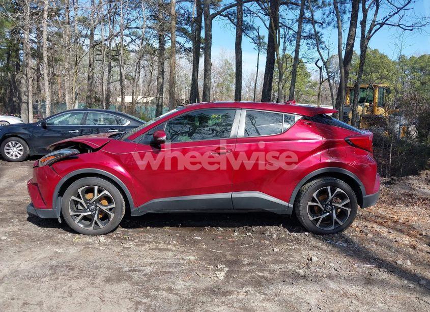 Photo 15 of 2018 Toyota C-hr XLE (VIN JTNKHMBX9J1011380)