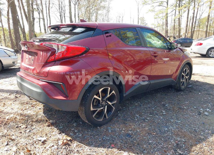 Photo 4 of 2018 Toyota C-hr XLE (VIN JTNKHMBX9J1011380)