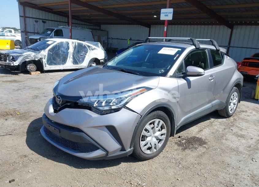 Photo 2 of 2020 Toyota C-hr LE (VIN JTNKHMBXXL1085829)
