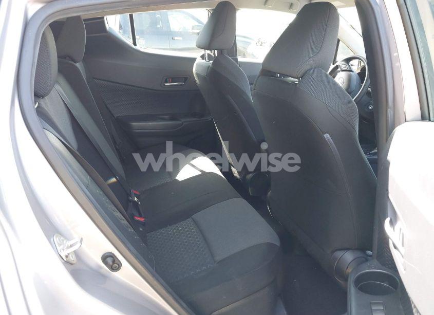 Photo 8 of 2020 Toyota C-hr LE (VIN JTNKHMBXXL1085829)