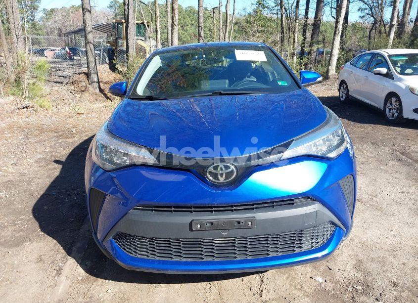 Photo 12 of 2020 Toyota C-hr LE (VIN JTNKHMBXXL1092909)