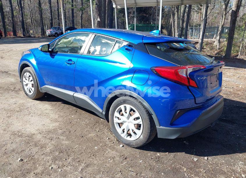 Photo 3 of 2020 Toyota C-hr LE (VIN JTNKHMBXXL1092909)