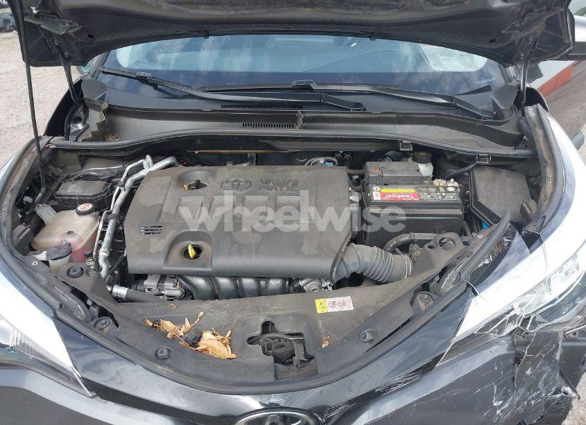 Photo 10 of 2021 Toyota C-hr LE (VIN JTNKHMBXXM1098016)