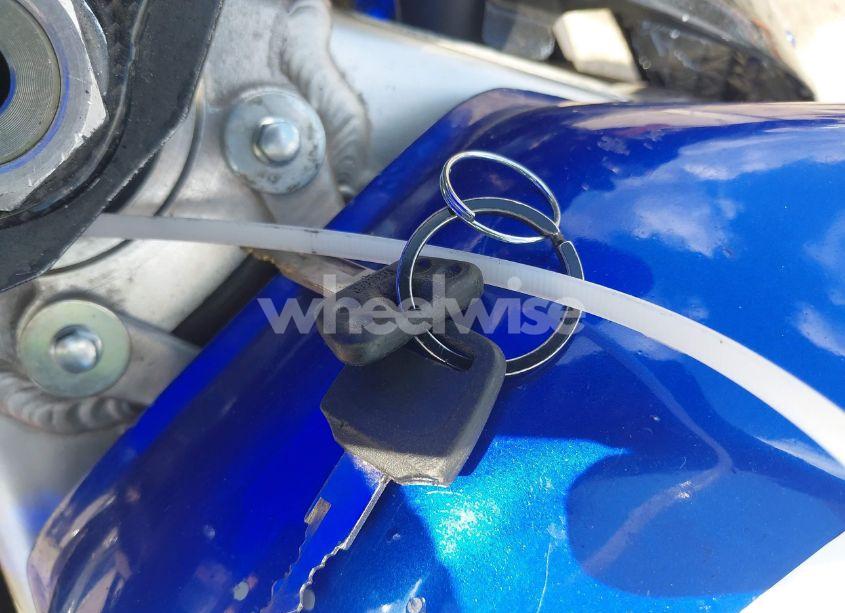Photo 11 of 2001 Yamaha Yzfr6 L (VIN JYARJ04E51A014896)
