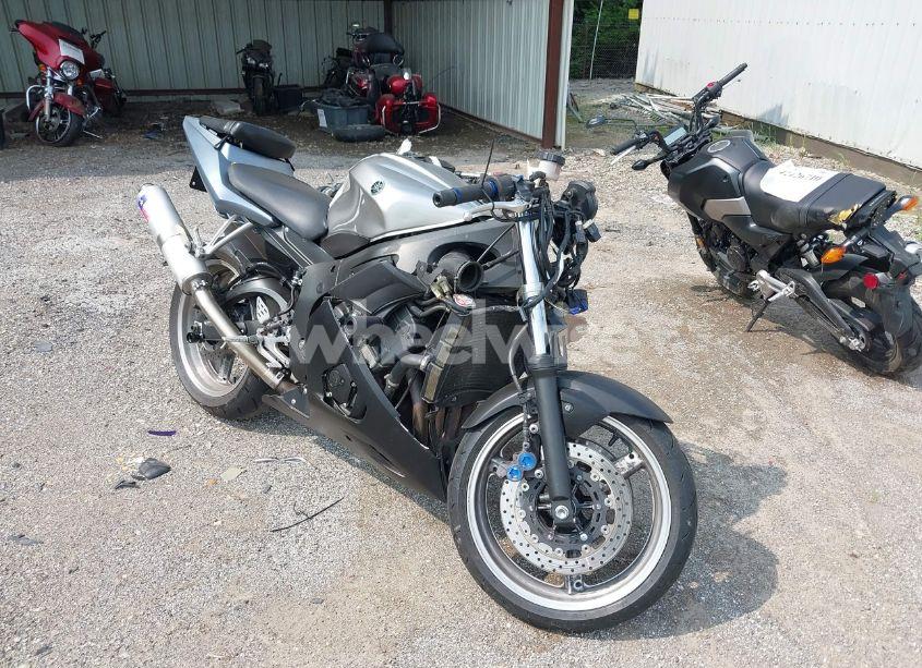 2003 Yamaha Yzfr6 L (VIN JYARJ06E13A004690) main photo