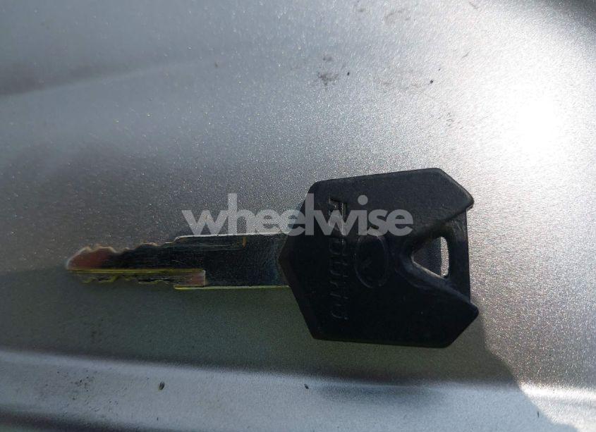 Photo 11 of 2003 Yamaha Yzfr6 L (VIN JYARJ06E13A004690)