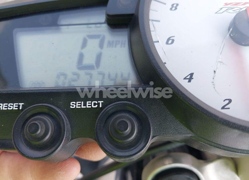 Photo 7 of 2003 Yamaha Yzfr6 L (VIN JYARJ06E13A004690)