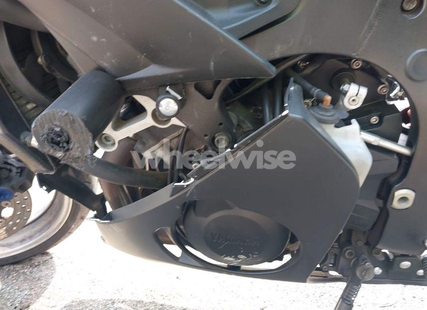 Photo 9 of 2003 Yamaha Yzfr6 L (VIN JYARJ06E13A004690)