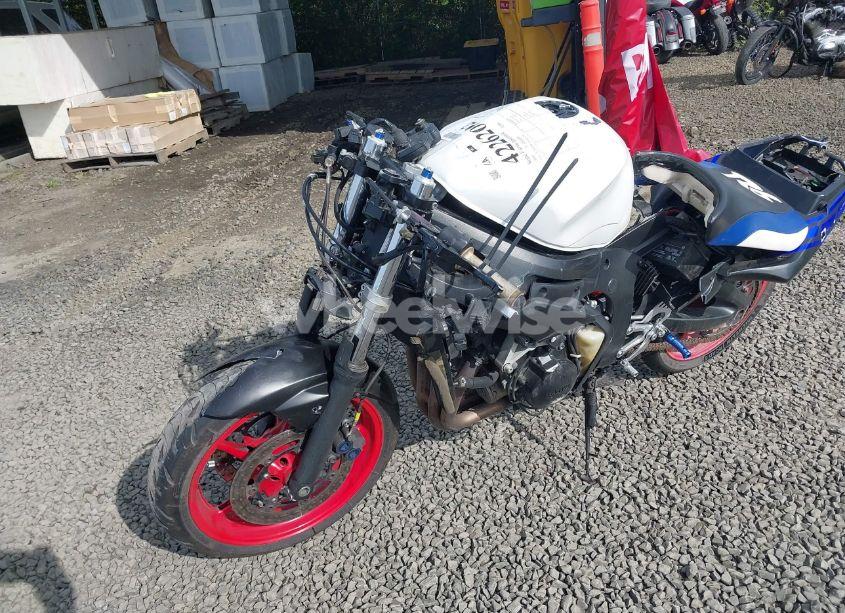 Photo 2 of 2006 Yamaha Yzfr6 L (VIN JYARJ06EX6A031231)