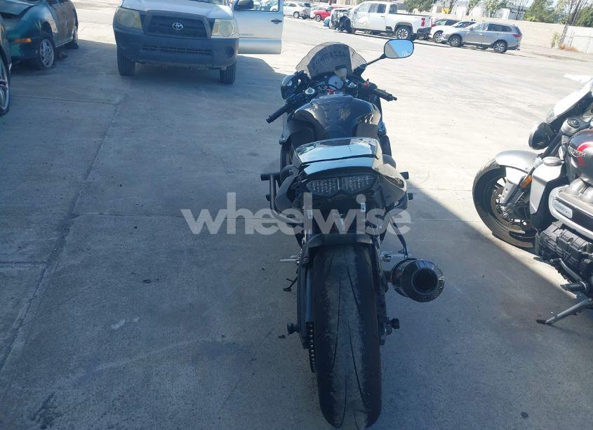 Photo 6 of 2005 Yamaha Yzfr6 L (VIN JYARJ06Y45A005295)