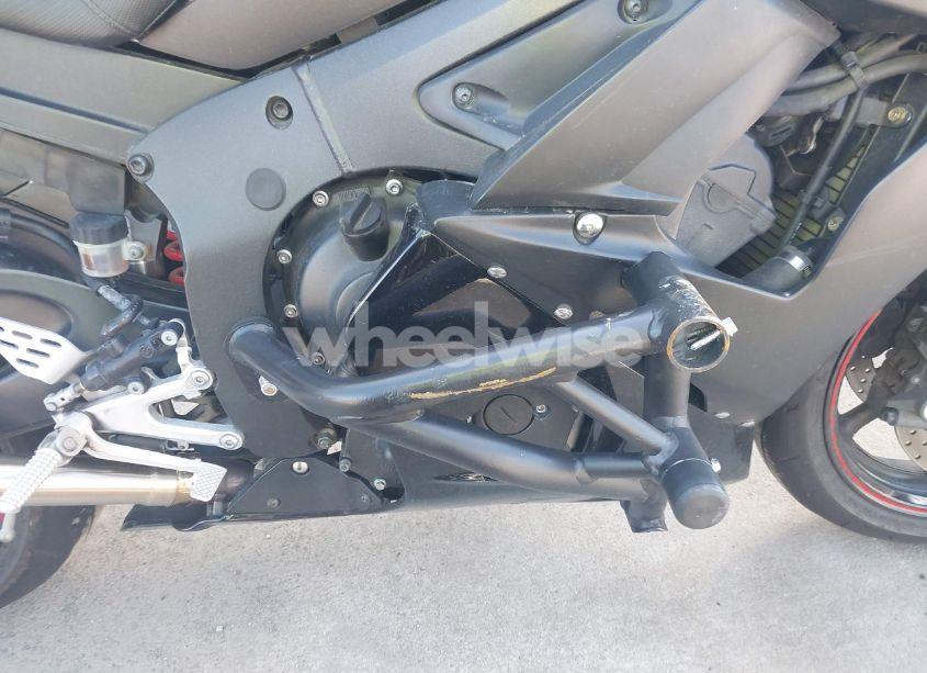 Photo 8 of 2005 Yamaha Yzfr6 L (VIN JYARJ06Y45A005295)