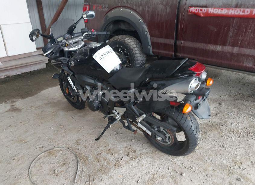 Photo 3 of 2009 Yamaha Fz6 SHG (VIN JYARJ13E69A006549)