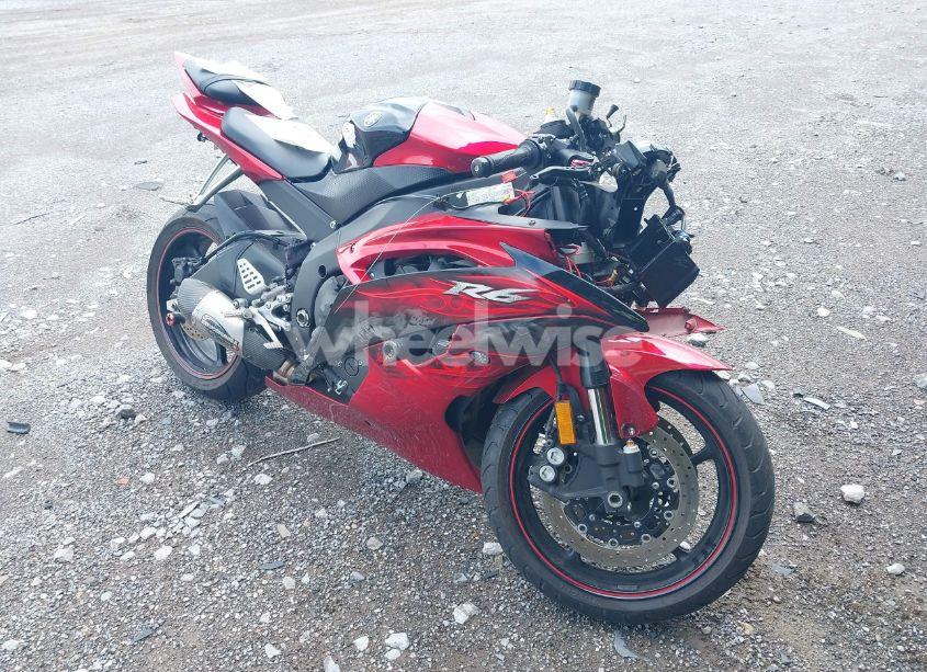 2011 Yamaha Yzfr6 (VIN JYARJ16E0BA021596) main photo
