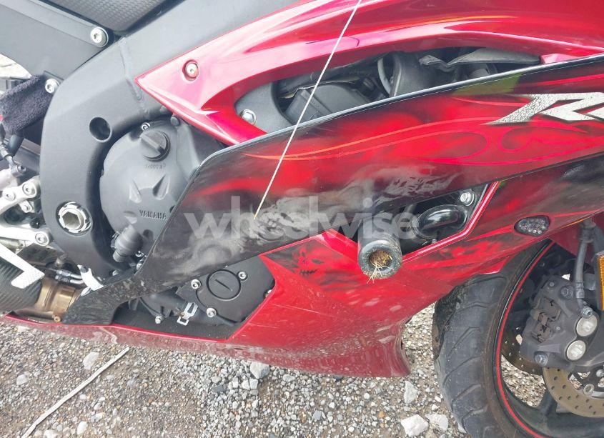 Photo 8 of 2011 Yamaha Yzfr6 (VIN JYARJ16E0BA021596)