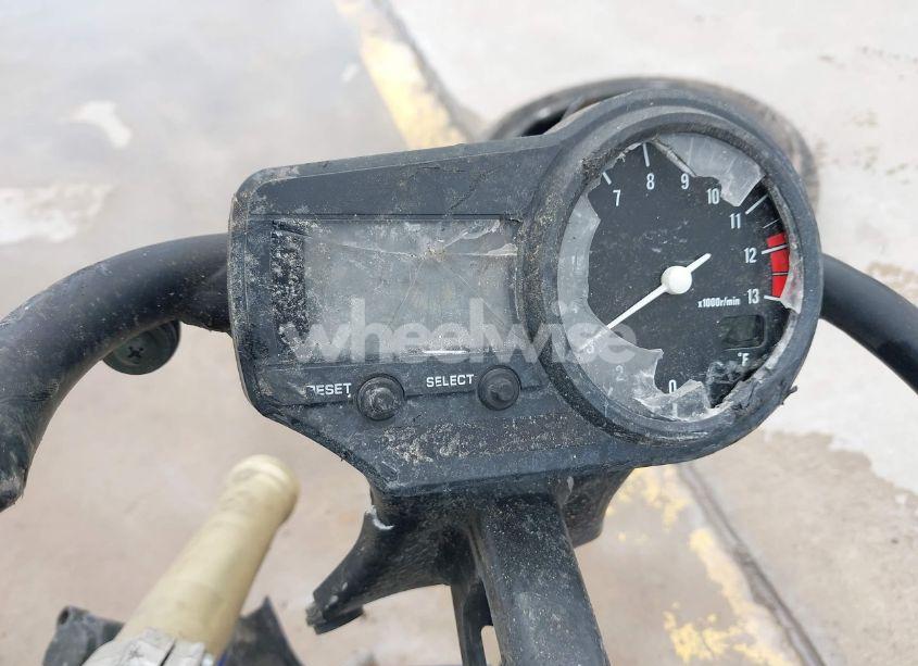 Photo 7 of 2000 Yamaha Yzfr1 (VIN JYARN05E3YA000623)