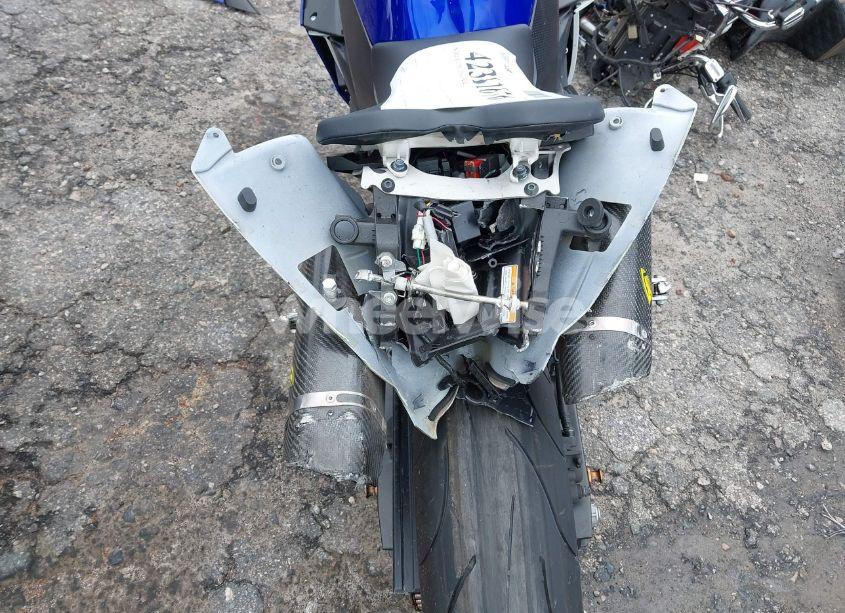 Photo 17 of 2011 Yamaha Yzfr1 (VIN JYARN23E3BA009425)