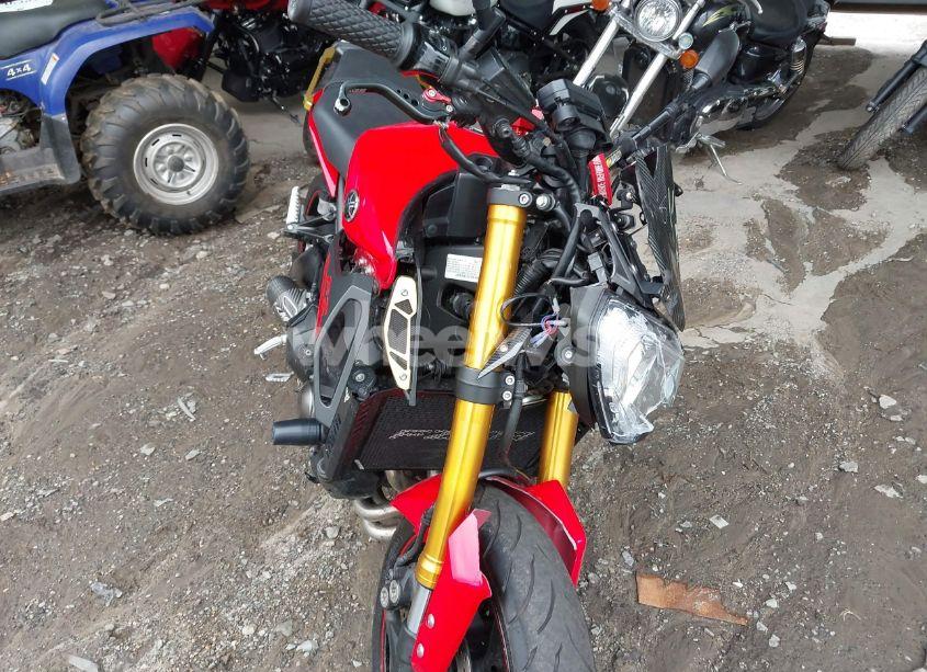 Photo 12 of 2014 Yamaha Fz09 (VIN JYARN33E0EA003835)