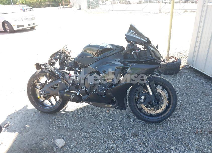 Photo 12 of 2020 Yamaha Yzfr1 (VIN JYARN66E7LA000635)