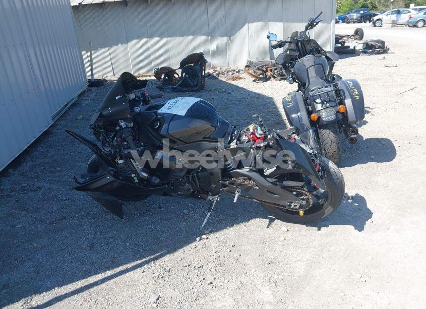 Photo 13 of 2020 Yamaha Yzfr1 (VIN JYARN66E7LA000635)