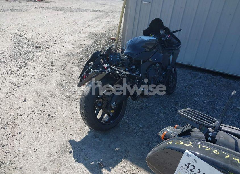 Photo 4 of 2020 Yamaha Yzfr1 (VIN JYARN66E7LA000635)