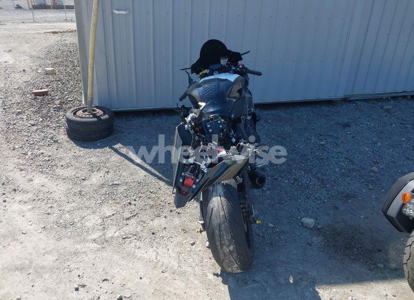 Photo 6 of 2020 Yamaha Yzfr1 (VIN JYARN66E7LA000635)