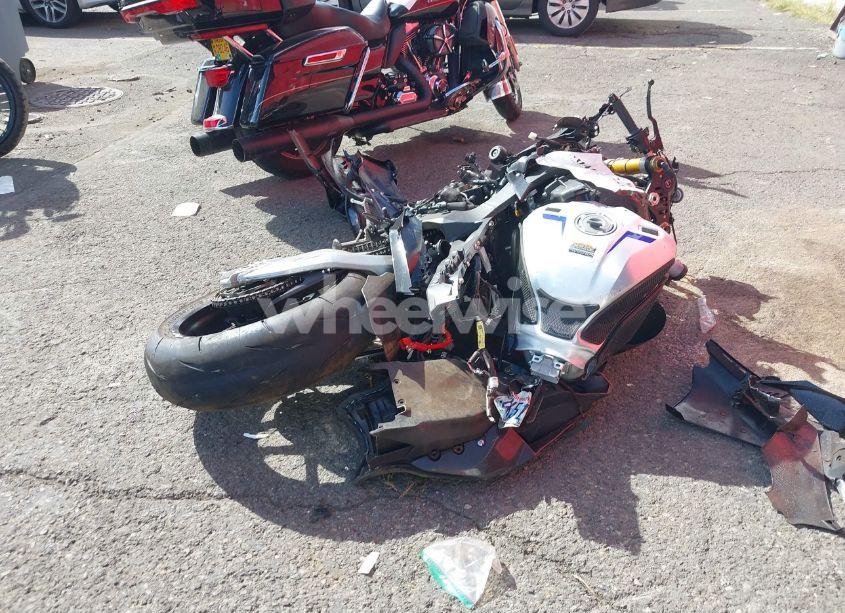 Photo 4 of 2024 Yamaha Yzfr1m (VIN JYARN67E3RA000655)