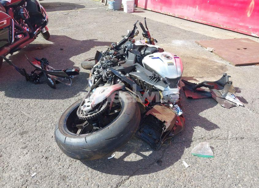 Photo 6 of 2024 Yamaha Yzfr1m (VIN JYARN67E3RA000655)