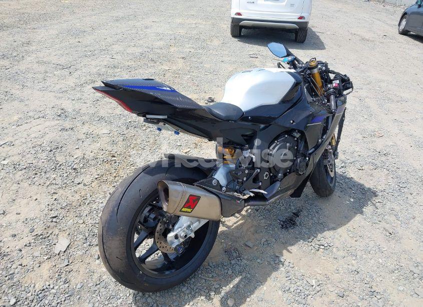 Photo 4 of 2024 Yamaha Yzfr1m (VIN JYARN67E3RA000705)