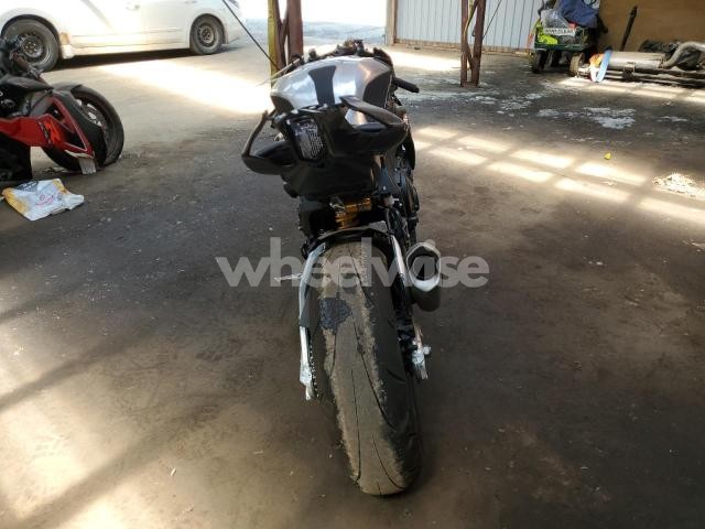 Photo 4 of 2024 YAMAHA YZFR1M (VIN JYARN67NXRA000488)
