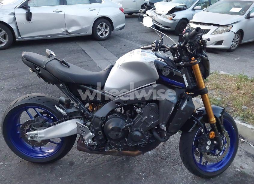 Photo 13 of 2023 Yamaha Mt09 DC (VIN JYARN72Y8PA000557)