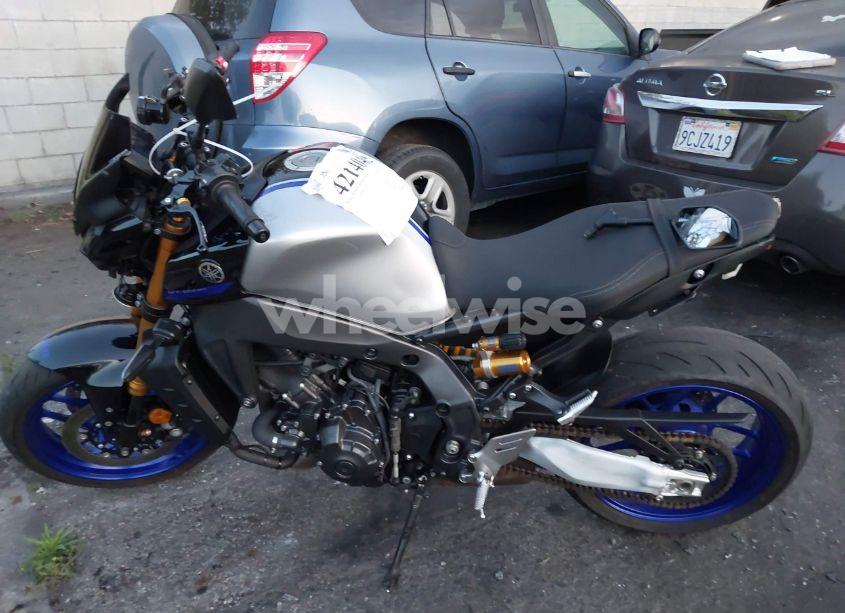 Photo 14 of 2023 Yamaha Mt09 DC (VIN JYARN72Y8PA000557)