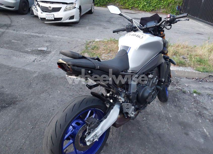 Photo 4 of 2023 Yamaha Mt09 DC (VIN JYARN72Y8PA000557)