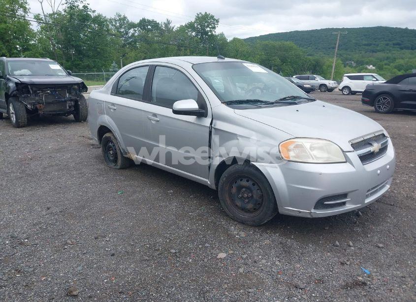 2009 Chevrolet Aveo LT (VIN KL1TD56E39B643484) main photo