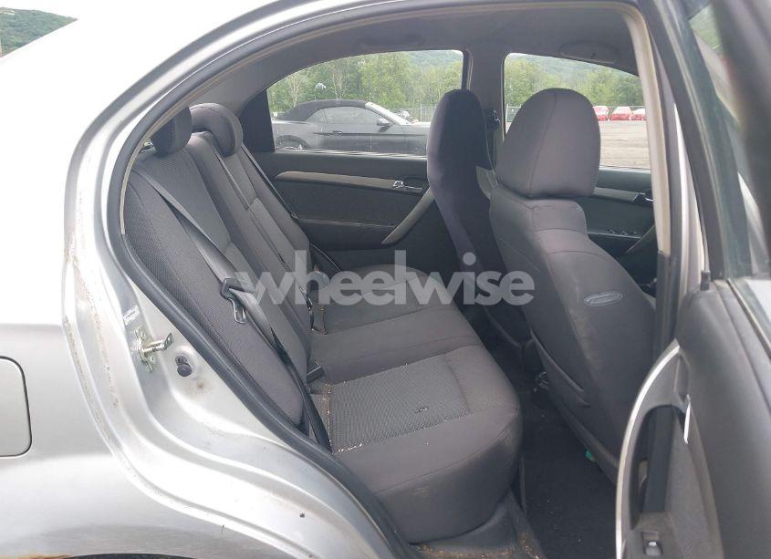 Photo 8 of 2009 Chevrolet Aveo LT (VIN KL1TD56E39B643484)