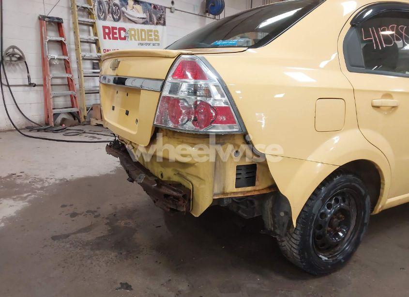 Photo 18 of 2010 Chevrolet Aveo LS (VIN KL1TD5DE2AB101431)