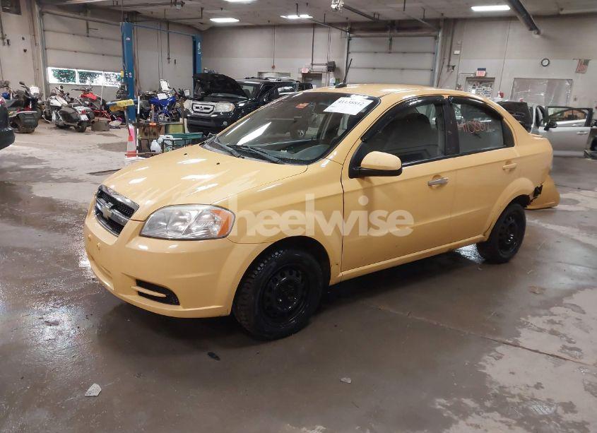 Photo 2 of 2010 Chevrolet Aveo LS (VIN KL1TD5DE2AB101431)