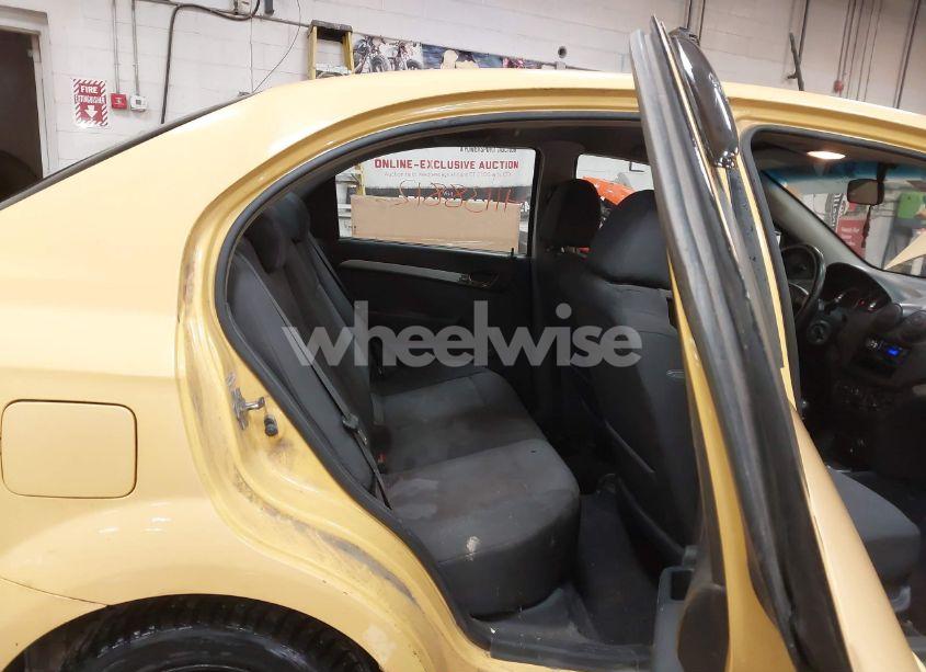 Photo 8 of 2010 Chevrolet Aveo LS (VIN KL1TD5DE2AB101431)