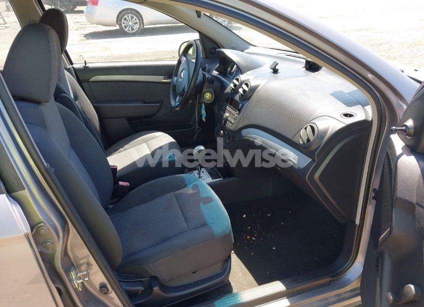 Photo 5 of 2011 Chevrolet Aveo 1LT (VIN KL1TD5DE2BB166314)