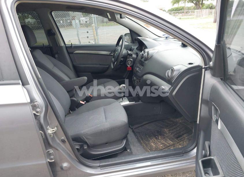 Photo 5 of 2011 Chevrolet Aveo 1LT (VIN KL1TD5DE2BB175451)