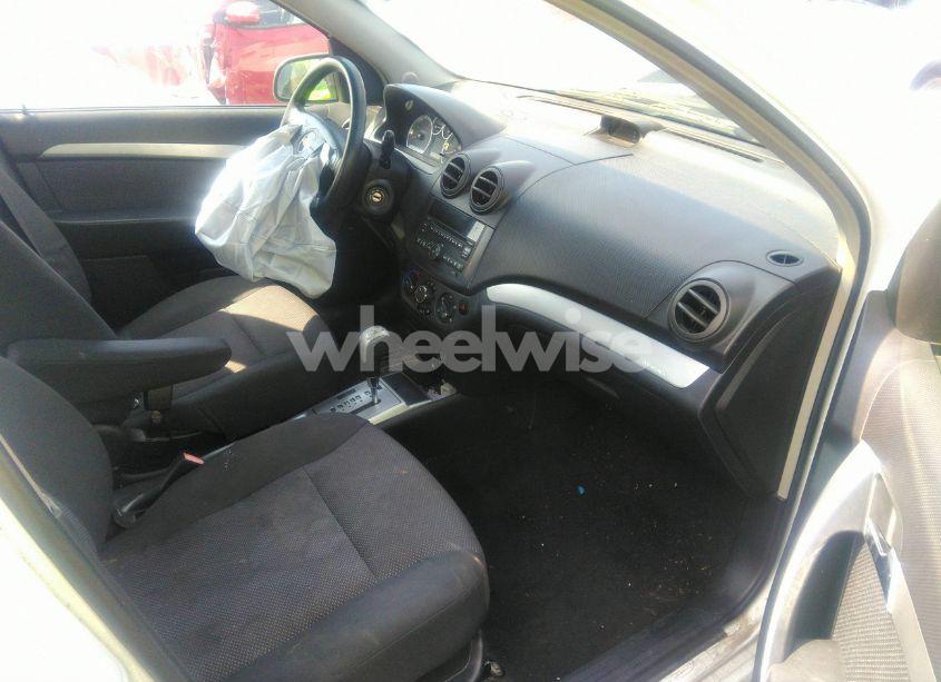 Photo 5 of 2011 Chevrolet Aveo 1LT (VIN KL1TD5DE4BB128342)