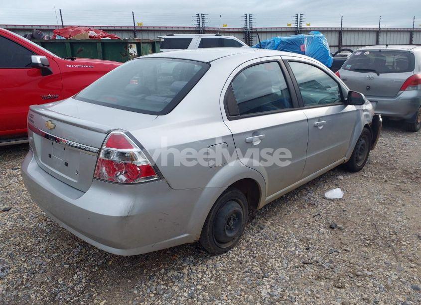 Photo 4 of 2011 Chevrolet Aveo 1LT (VIN KL1TD5DE5BB142315)